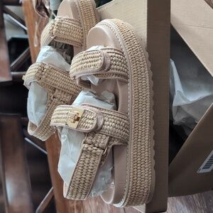 Steve Madden Natural Raffia Sandals 7 .5